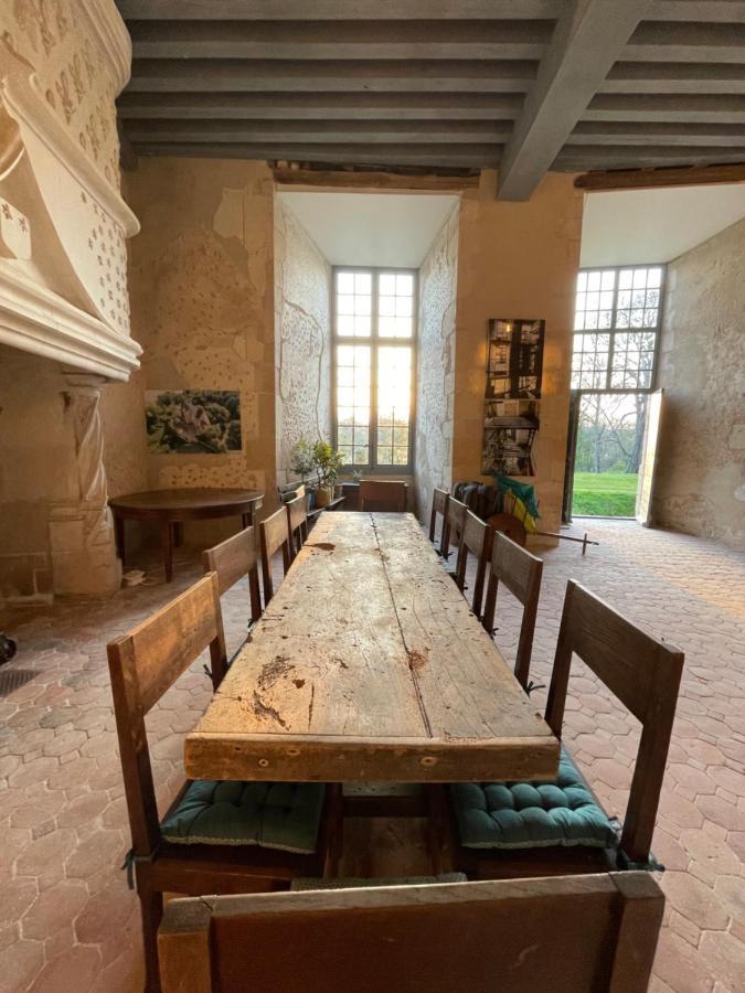 Un Chateau En Bourgogne Saincaize-Meauce Exterior foto